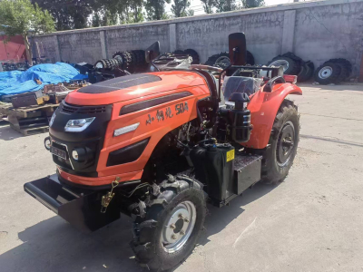 70HP Tractor Supply With Large Stock Tank