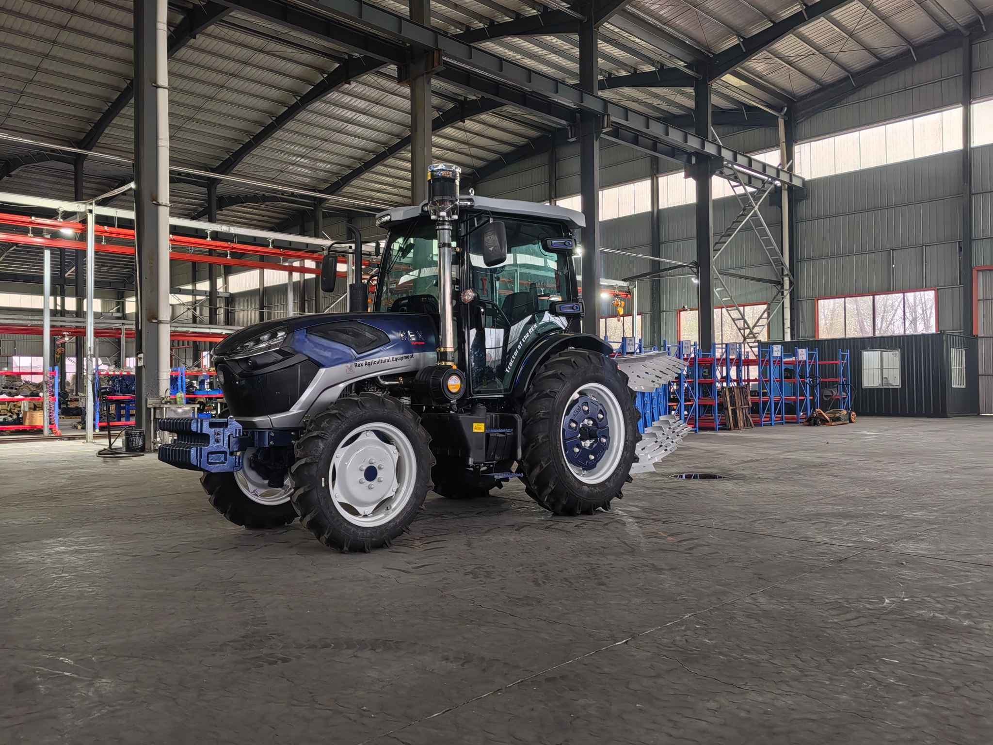 Запасные части для колесных тракторов 150HP