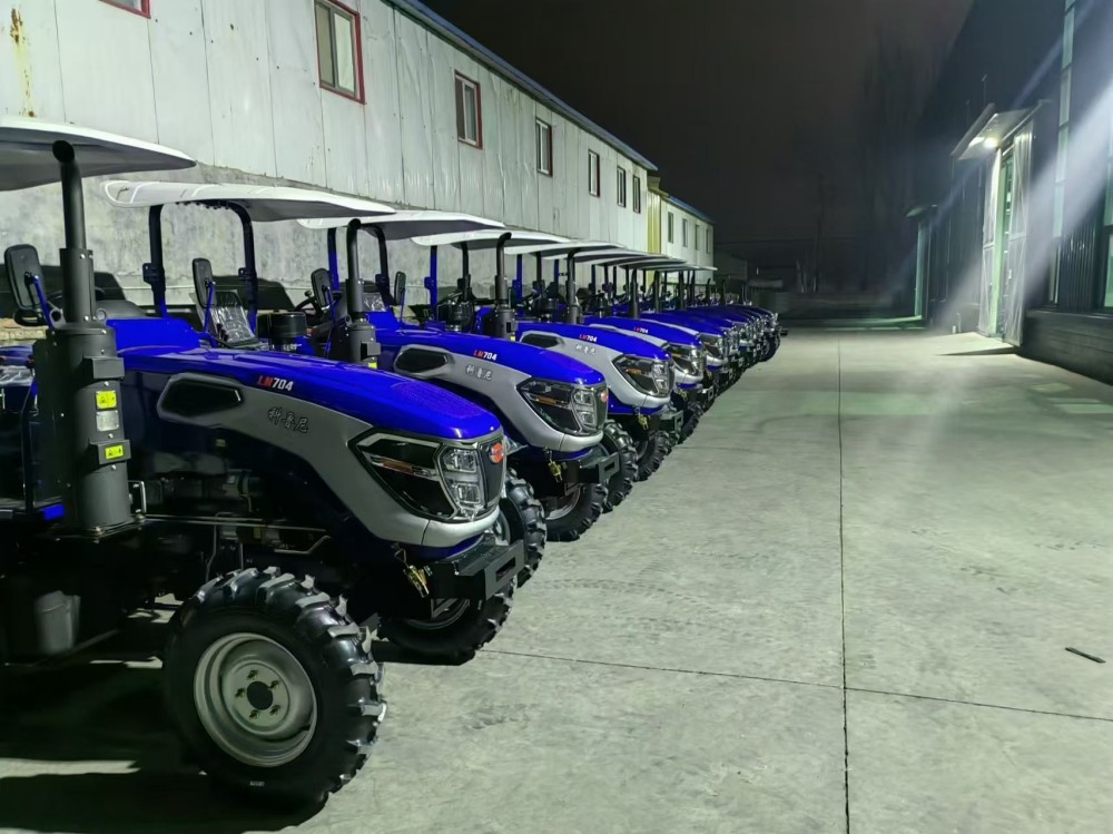 Колесный трактор 130HP