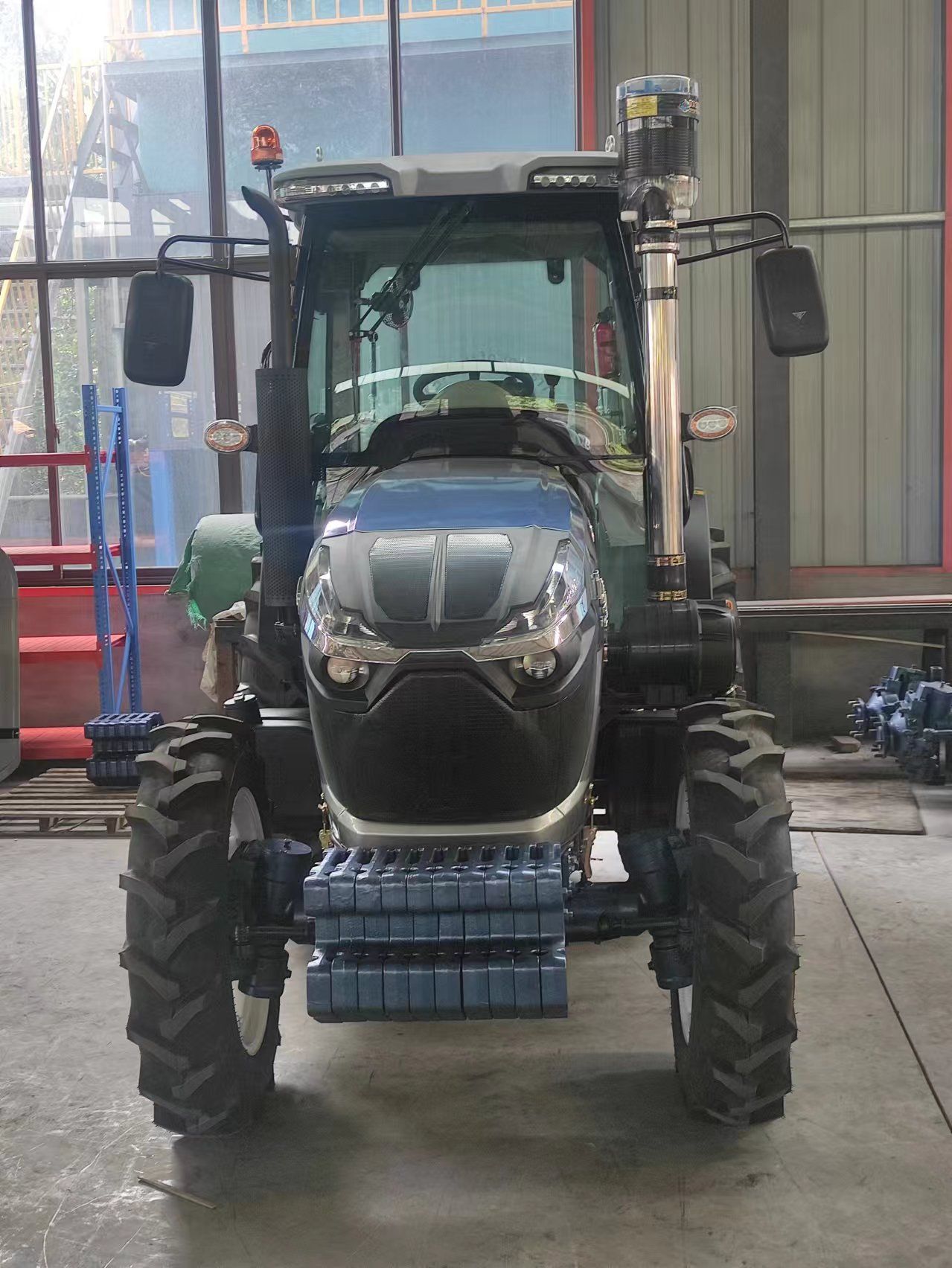 100HP Малый полноприводной трактор