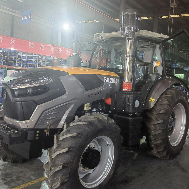220HP полноприводные тракторы Продаю