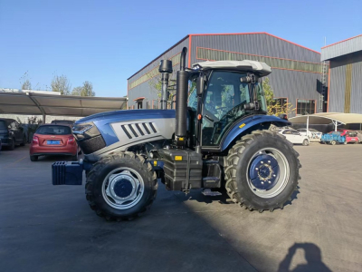 140HP Полноприводной компактный трактор